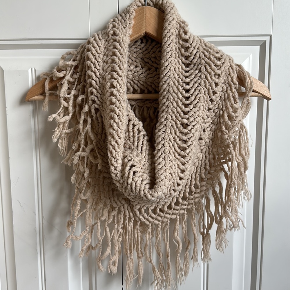 BP wrap knit scarf